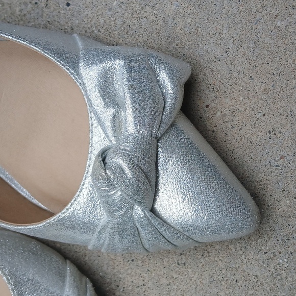 Chinese Laundry Silver Women's Olga Pump Size 8.5 - Picture 3 of 12